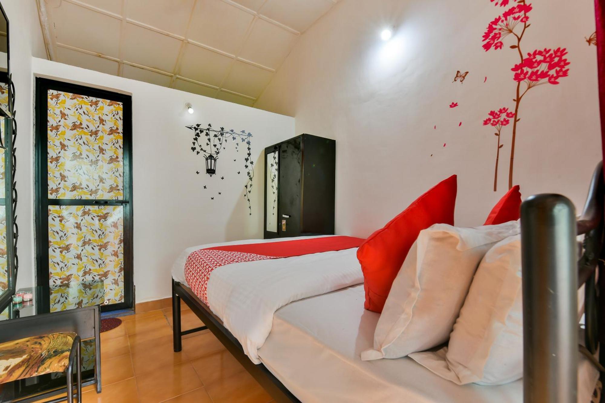 โอโย 17147 รูท 77 Hotel กาลังกูติ ภายนอก รูปภาพ
