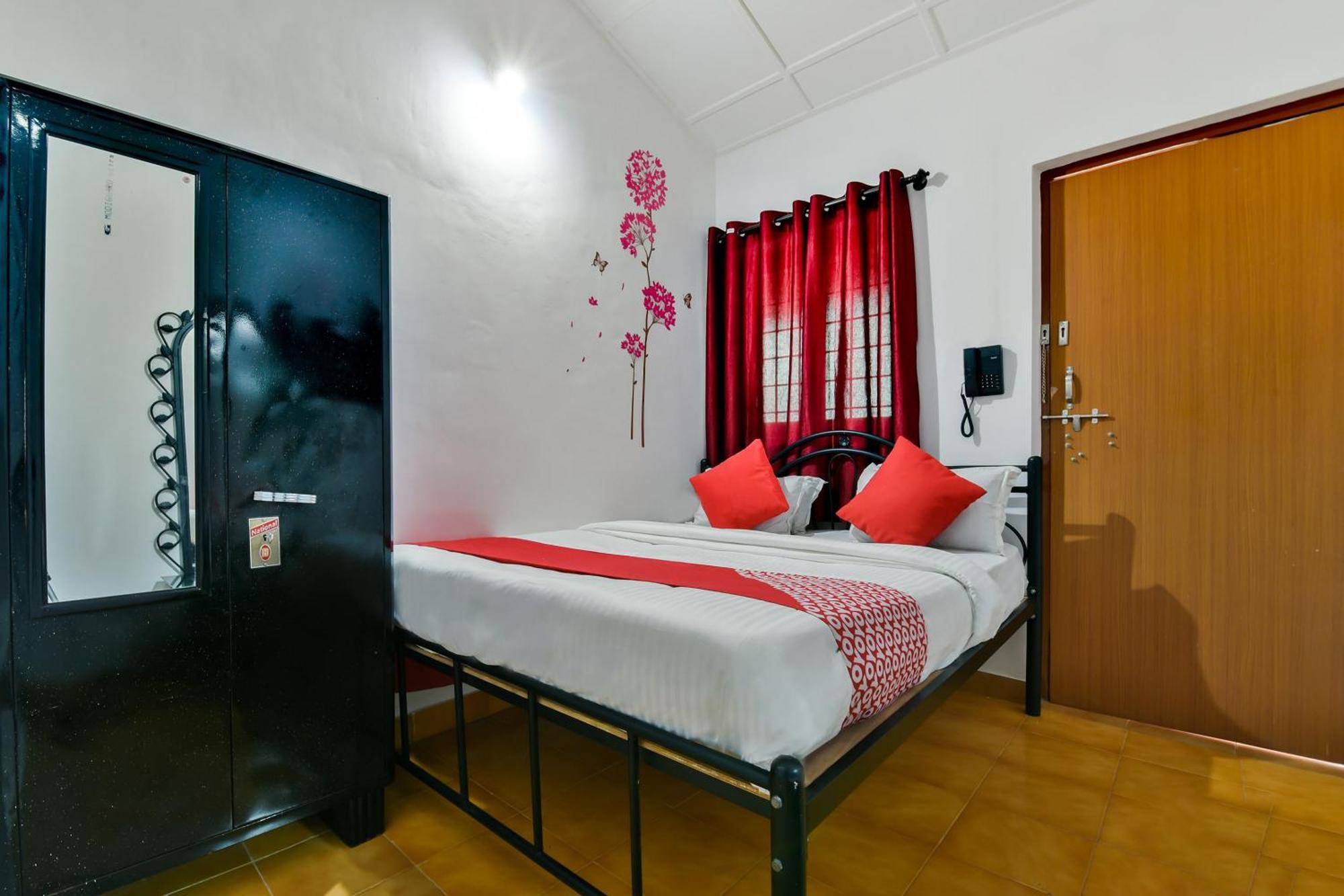 โอโย 17147 รูท 77 Hotel กาลังกูติ ภายนอก รูปภาพ